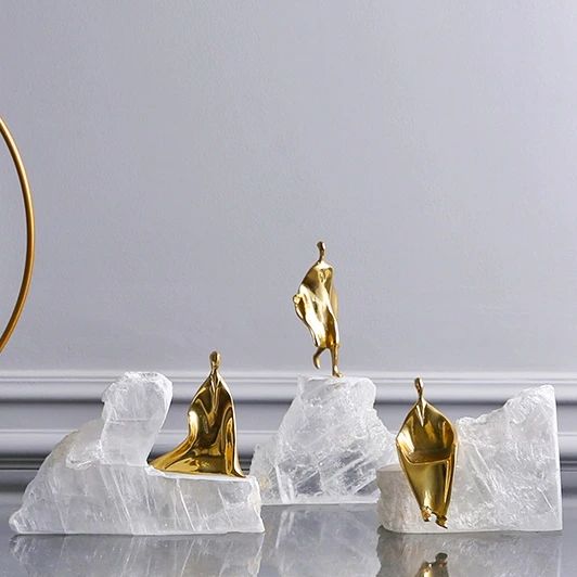 Фигурки на кварце Размышление, Покой, Движение