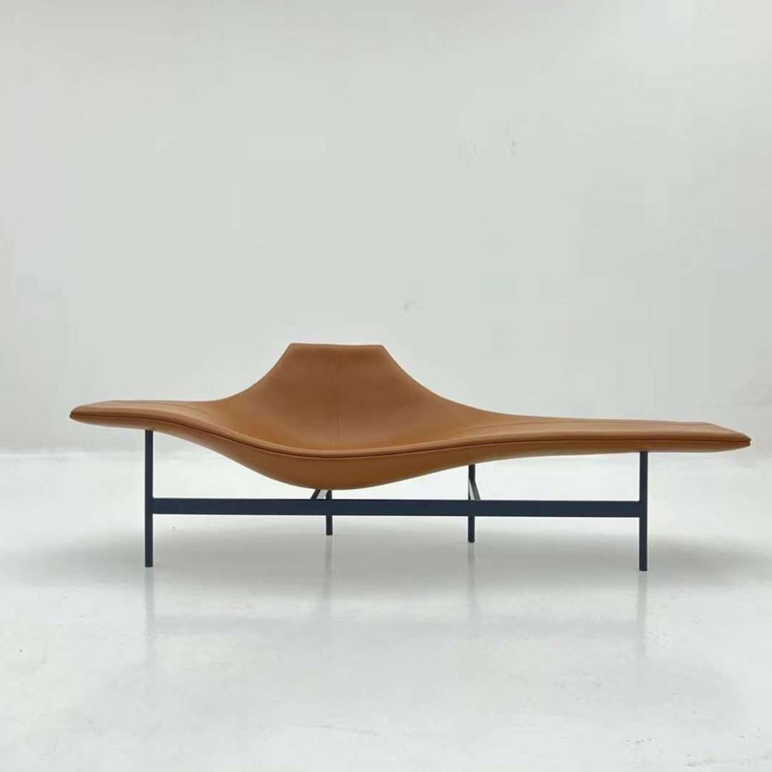 Диван-скамья Terminal коричневая кожа