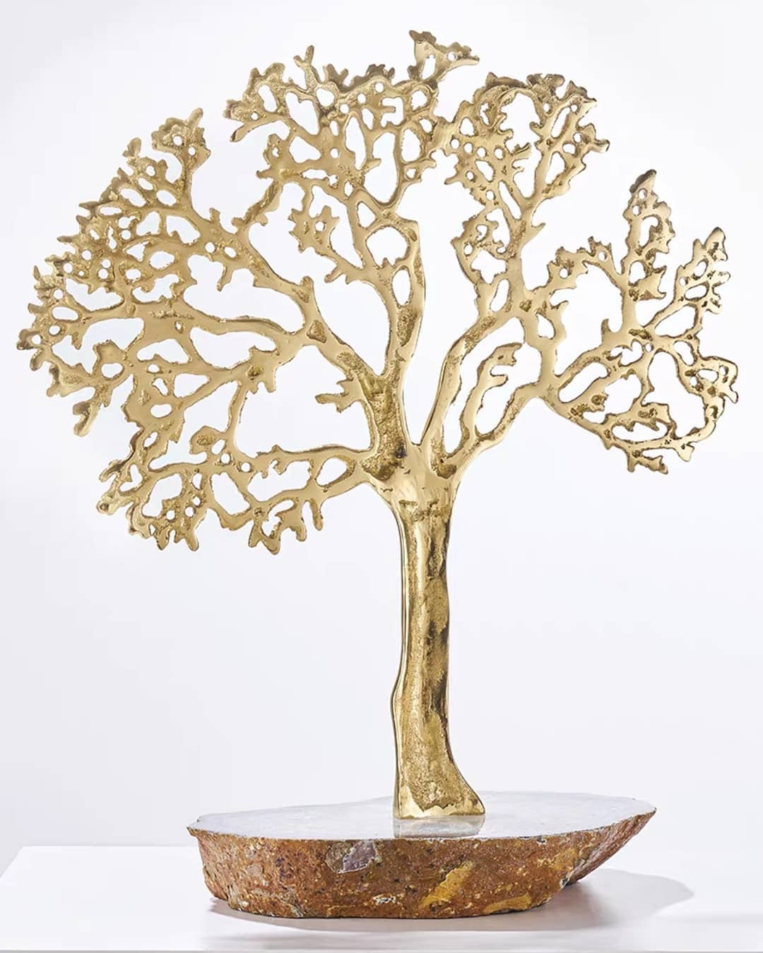 Статуэтка Древо Жизни на подставке из среза агата