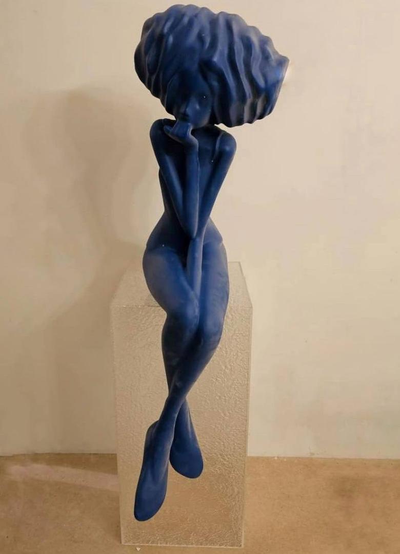 Статуэтка Девушка Blue Woman