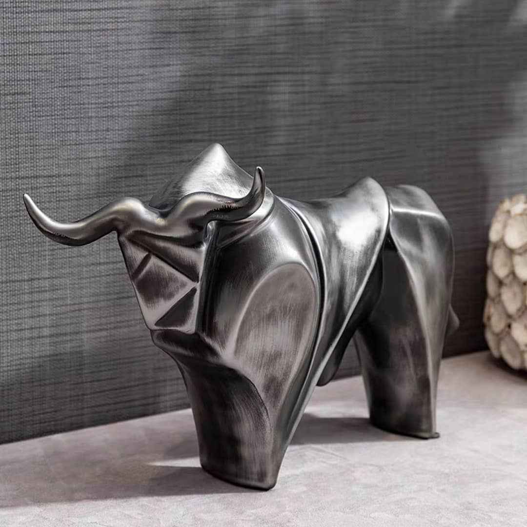 Фигурка Бык из чернёной латуни