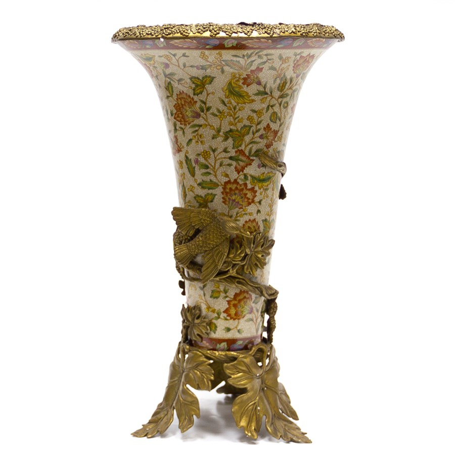 Фарфоровая ваза Stand Leaves