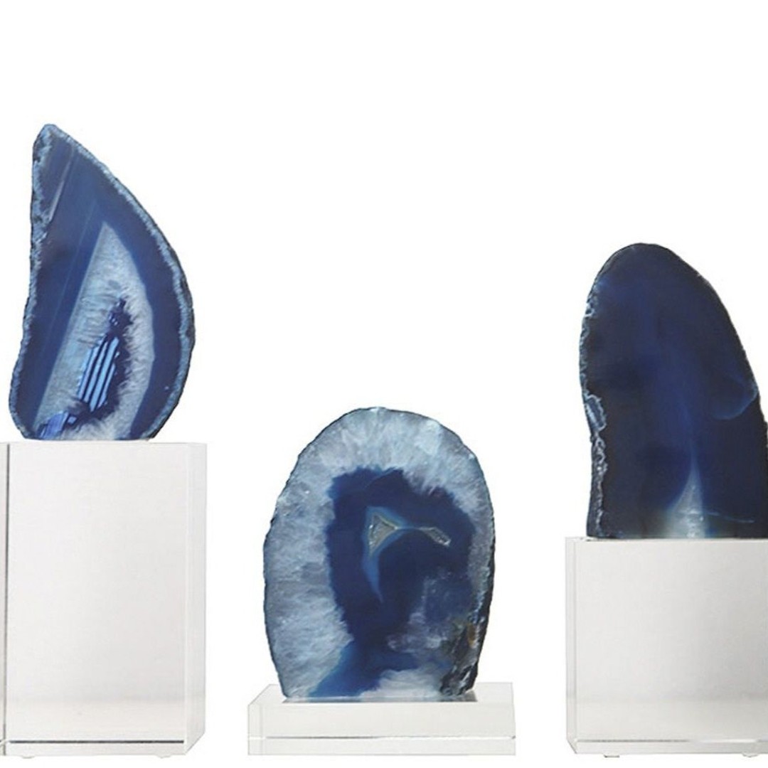 Статуэтка Агат на подставке