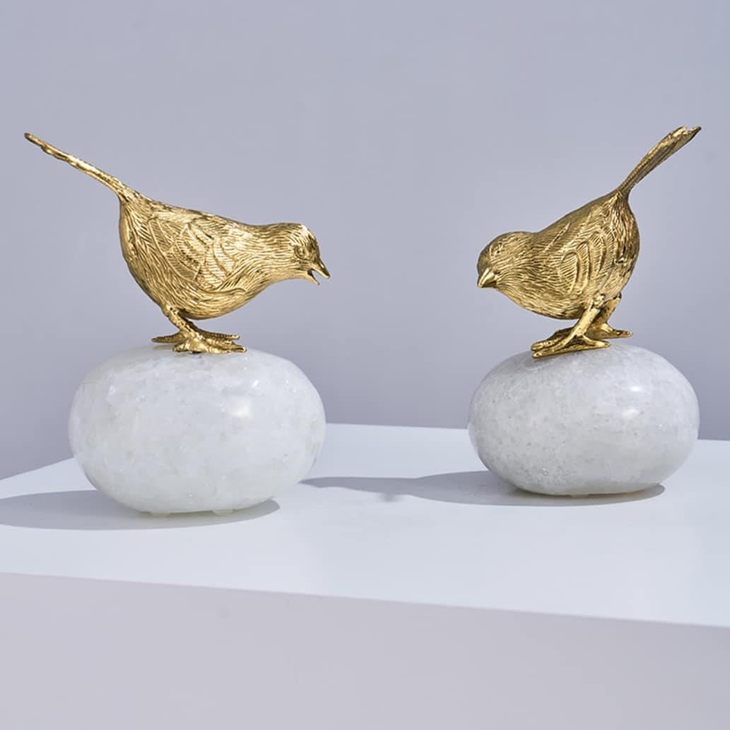 Статуэтка Птичка на подставке из агата