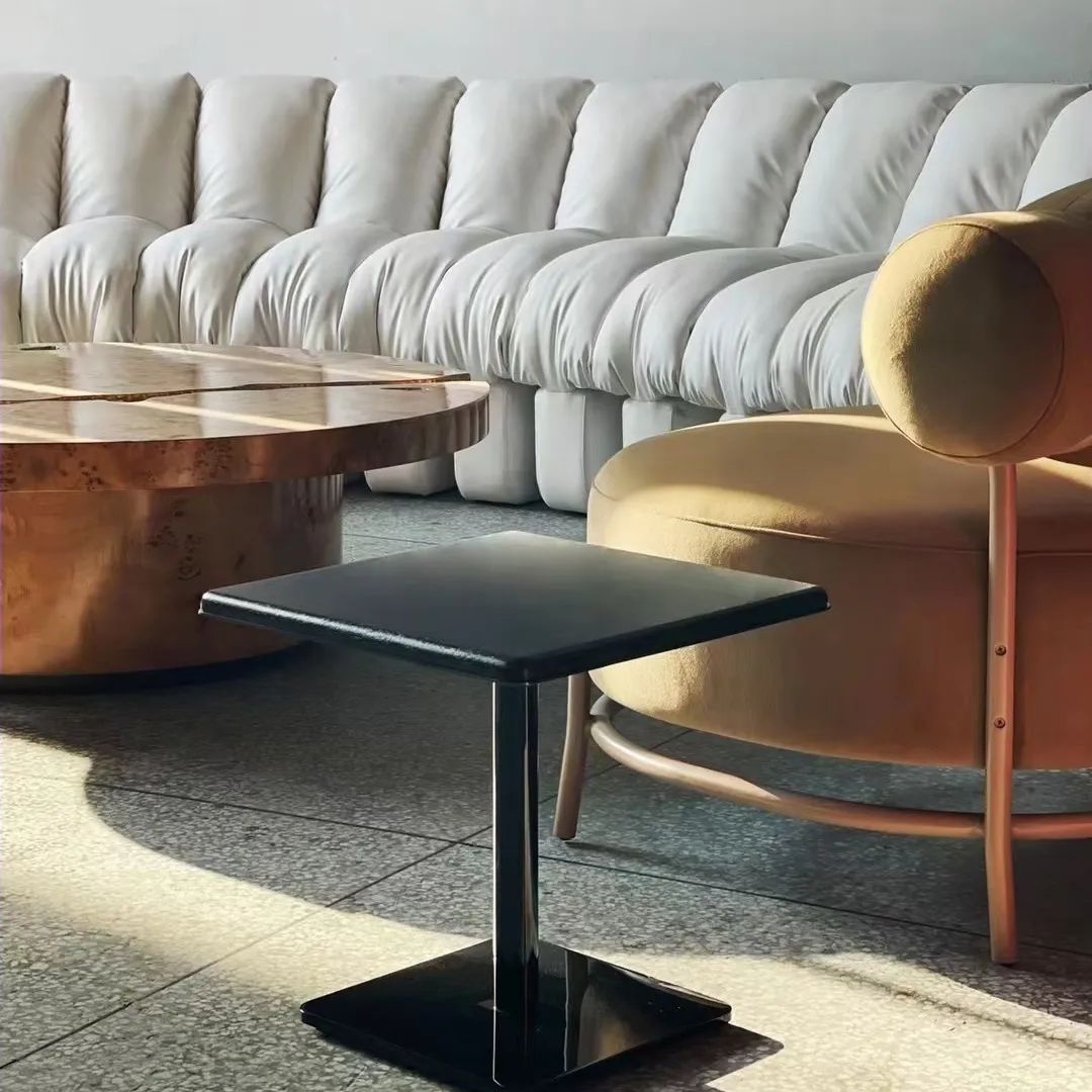 Столик Calgary 3