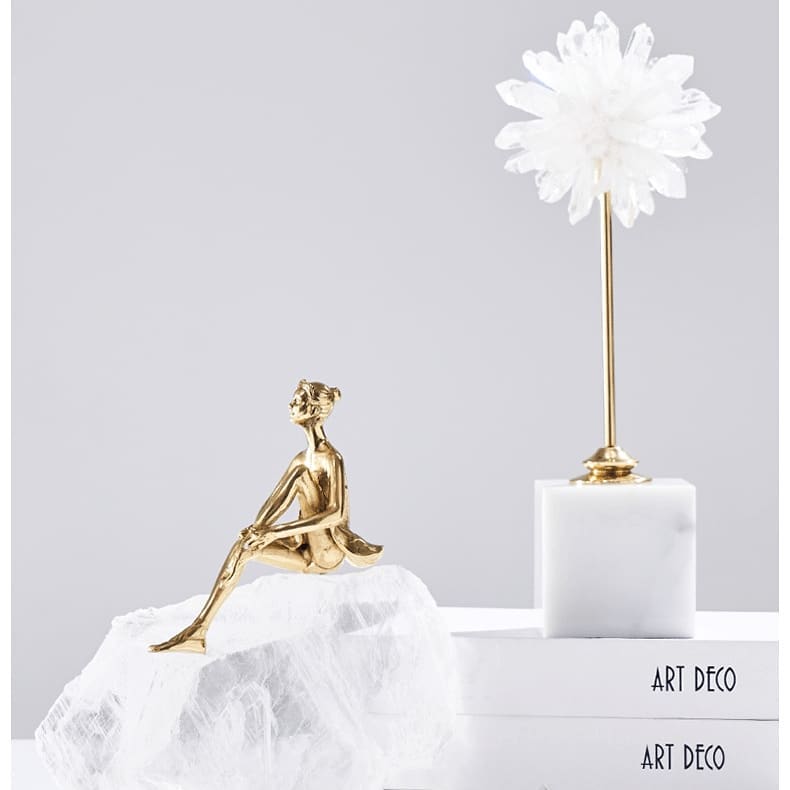 Статуэтка Балерина на отдыхе на кварце