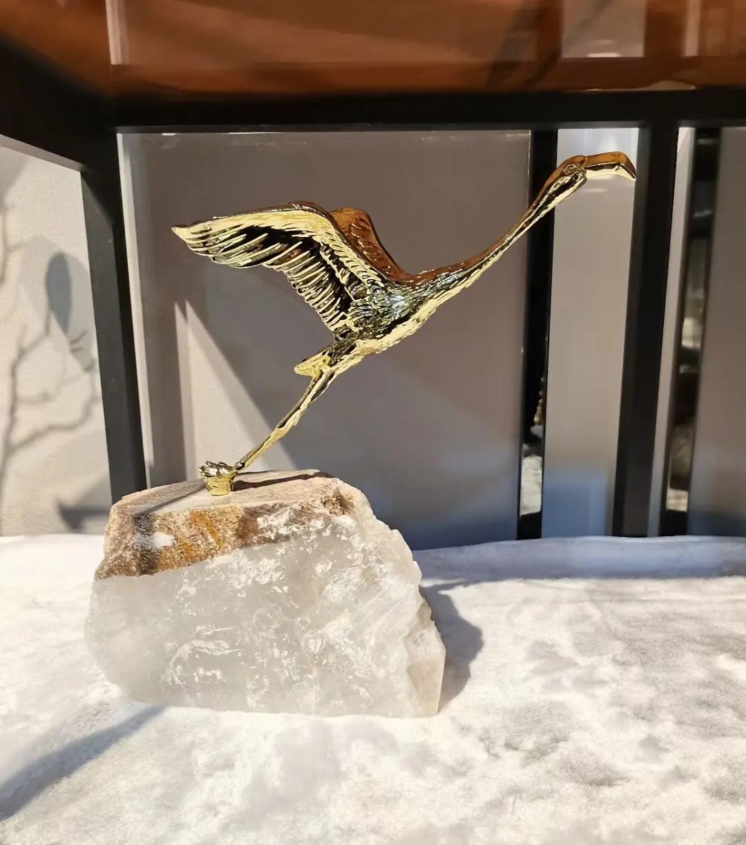 Статуэтка Птица на взлете