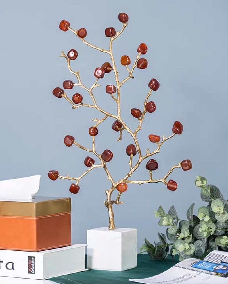 Статуэтка Деревце с ягодами красного агата на подставке из мрамора