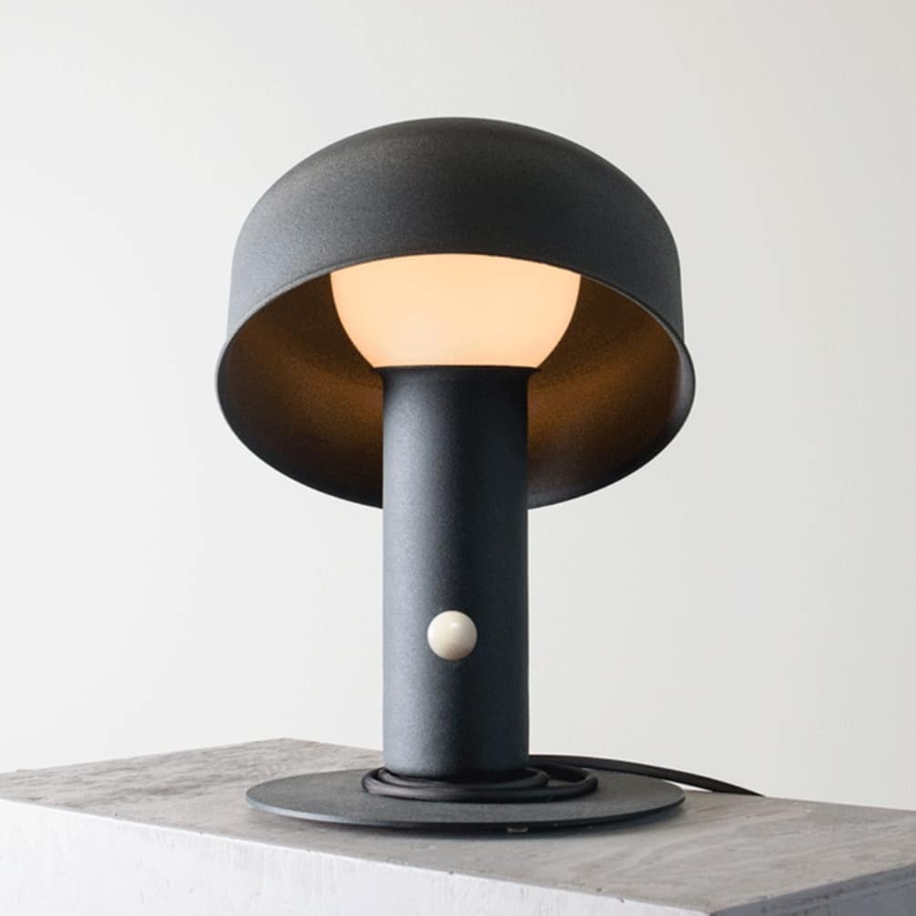 Настольная лампа TOTH BLACK