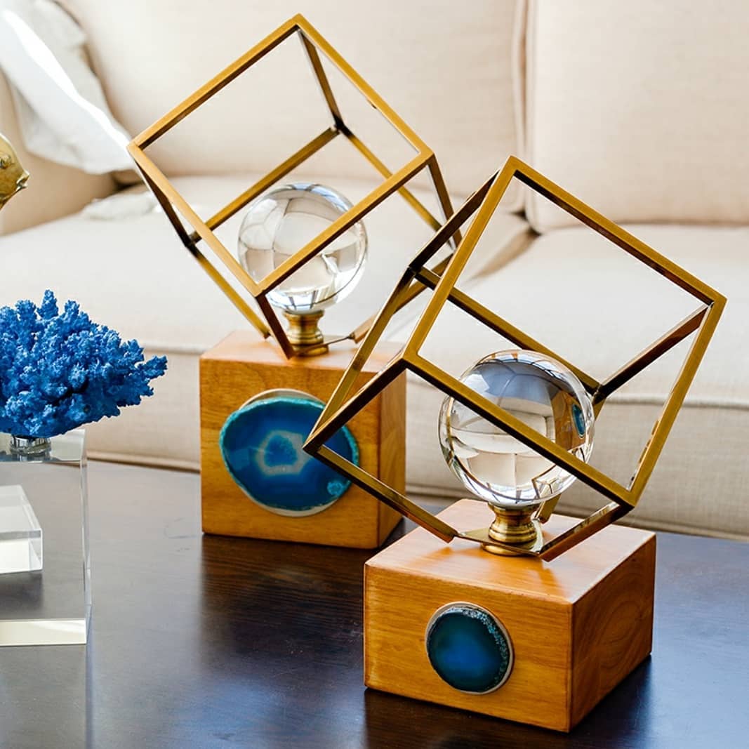 Статуэтка Сакральная геометрия -шар в кубе на подставке из бука