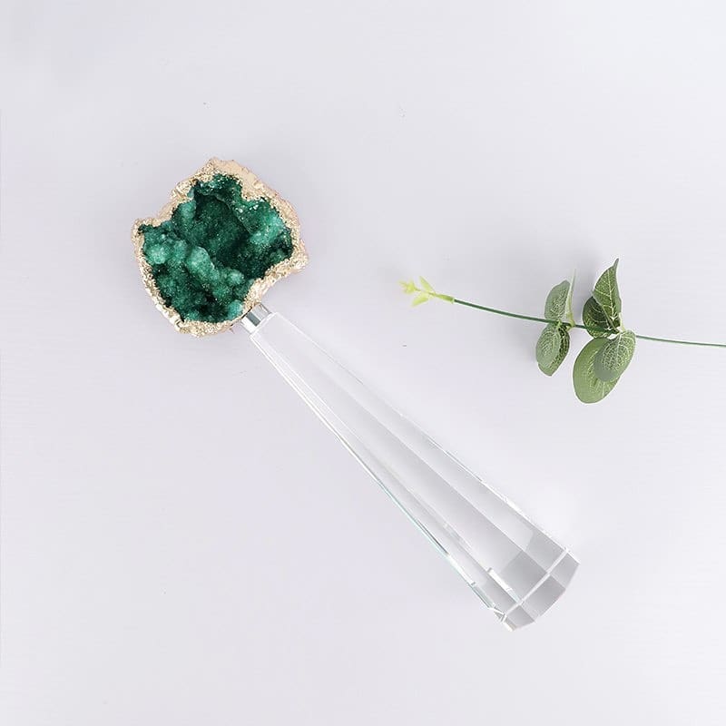 Статуэтка Кристаллы малахита в позолоте на пирамидальной подставке