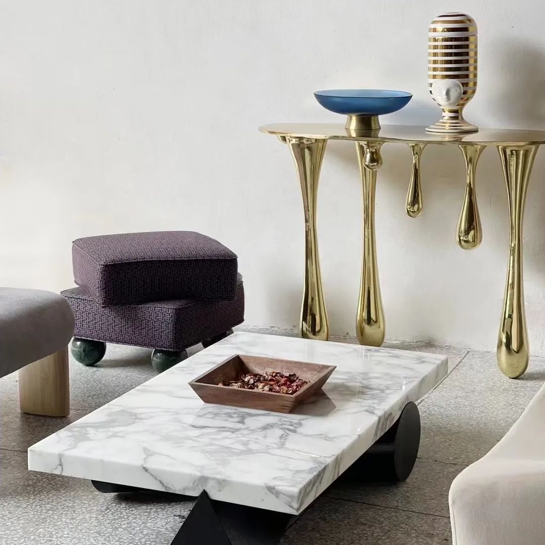 Столик Calgary