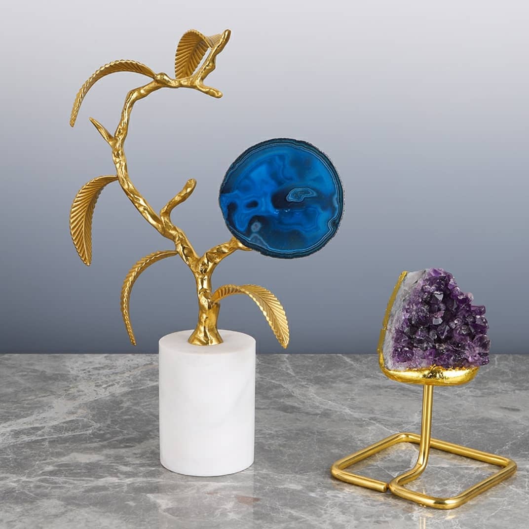 Статуэтка Срез голубого агата на веточке подставка из мрамора