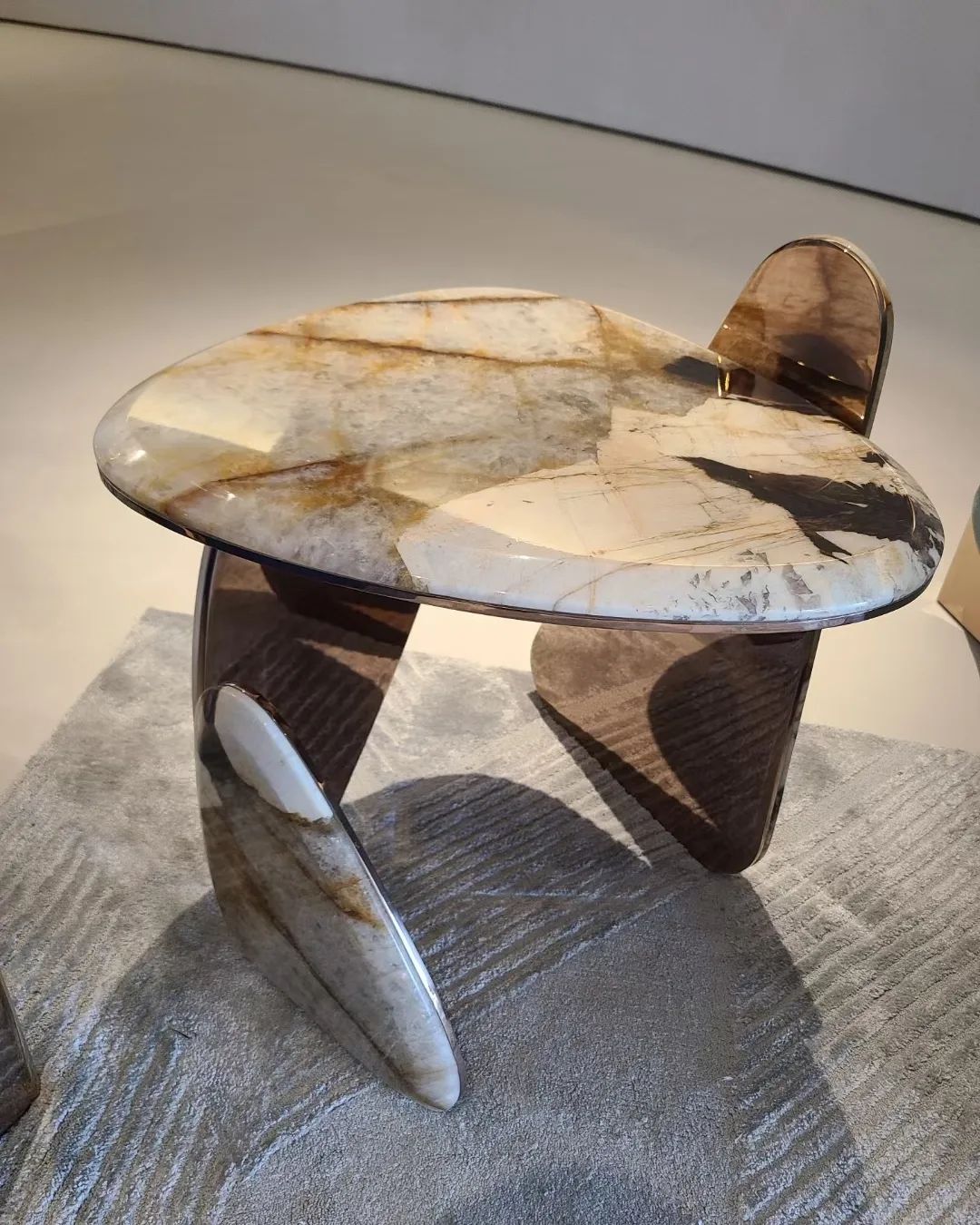 Столик Dorian 2