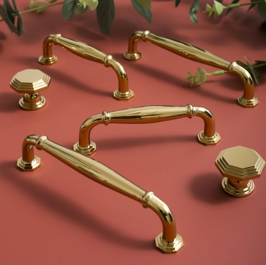 Мебельная ручка Advanced DDBG01