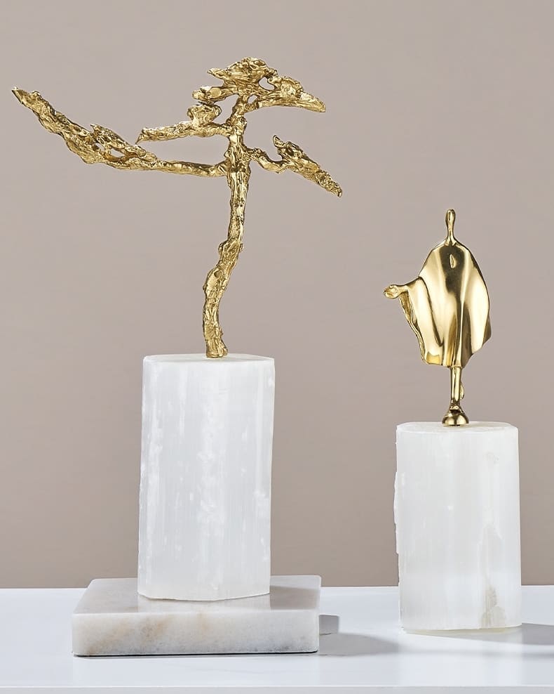 Статуэтка Дерево на подставке из селенита