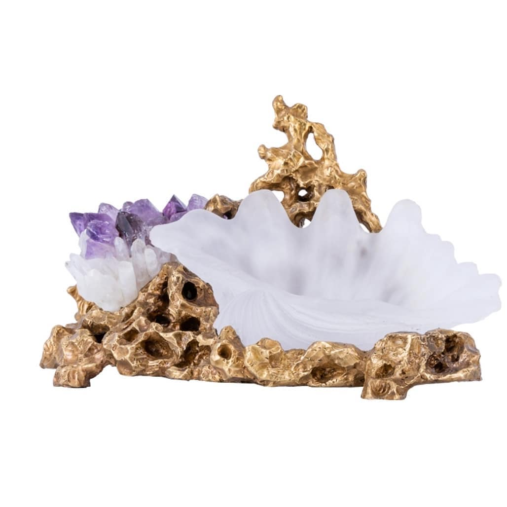 Статуэтка Раковина из кварца на рифе с аметистом