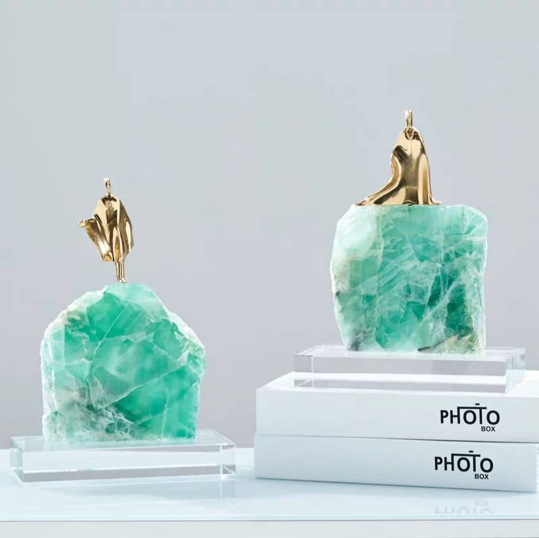 Статуэтка Человек-движение на флюорите L