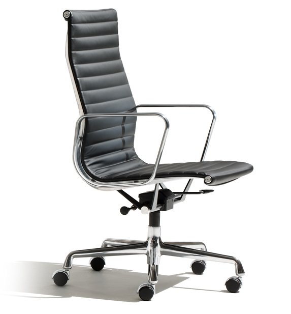 Кресло Eames Aluminum Group Executive Chair designed by Charles and Ray Eames in 1958