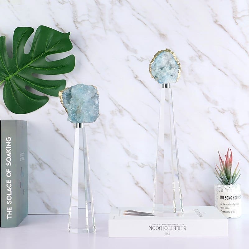 Статуэтка Кристаллы агата в позолоте на пирамидальной подставке