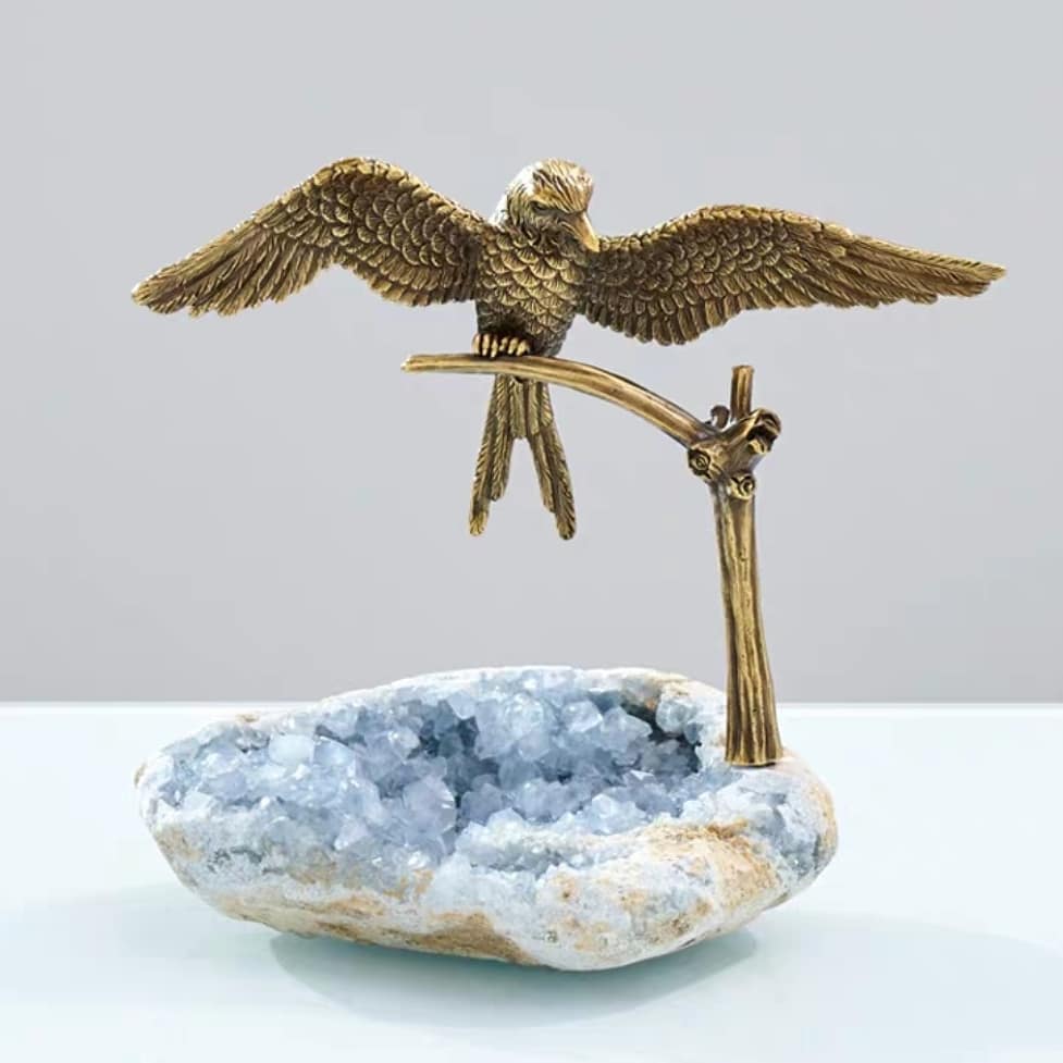 Статуэтка Бронзовая птица на жеоде агата