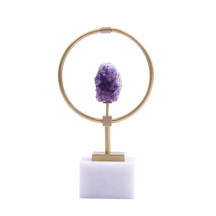 Статуэтка Аметист в обрамлении из латуни на подставке из мрамора