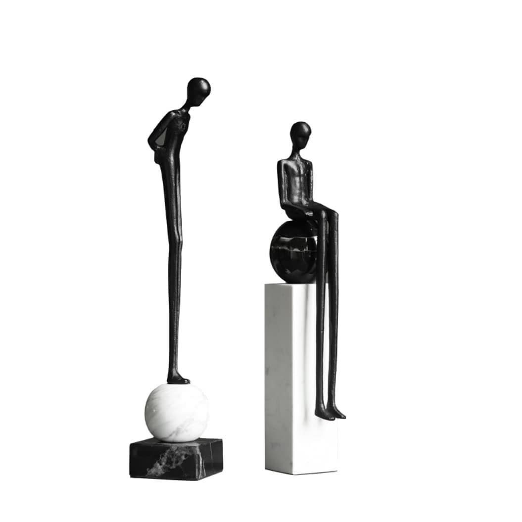 Статуэтка Фигурка человека на шаре подставка мрамор