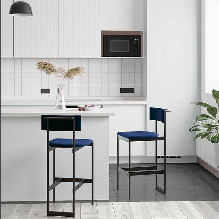 Стул барный Barns