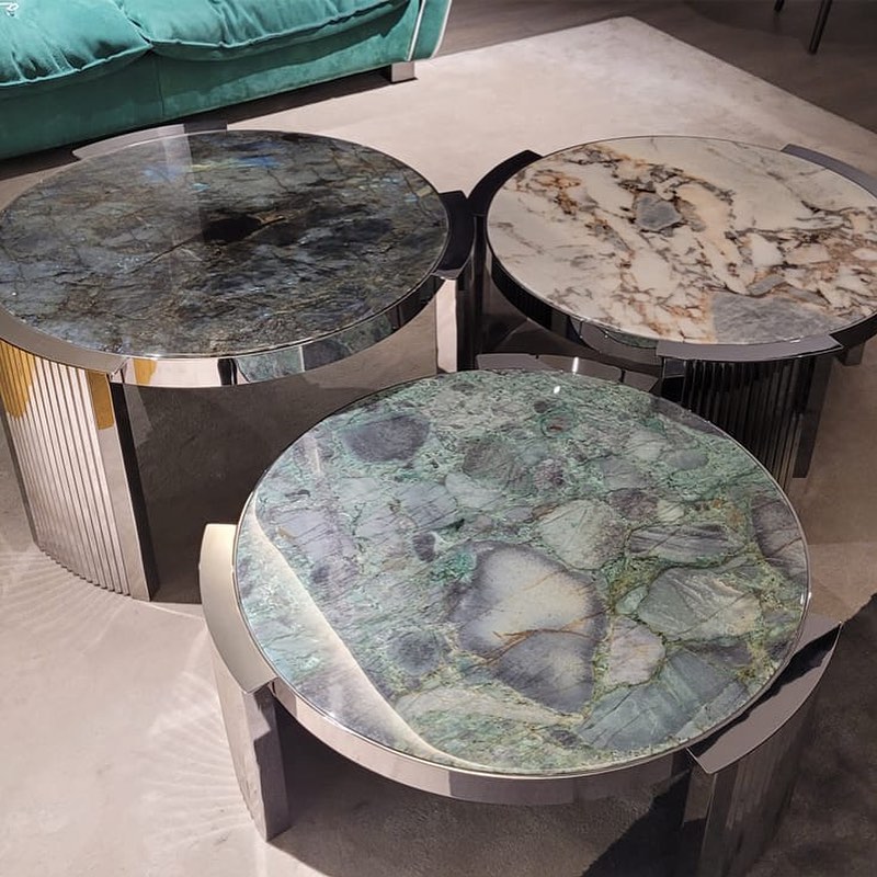 Столик из кварцита Marble