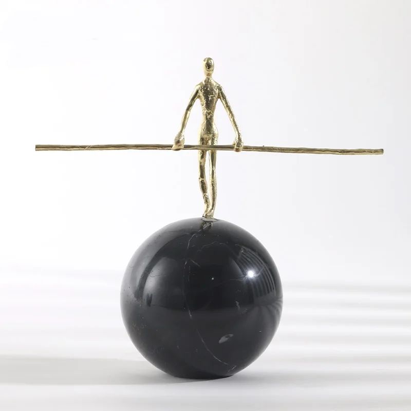 Статуэтка Гимнаст на шаре с шестом