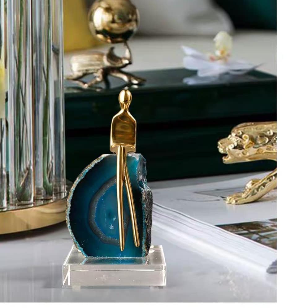 Статуэтка Человечек из латуни на агате