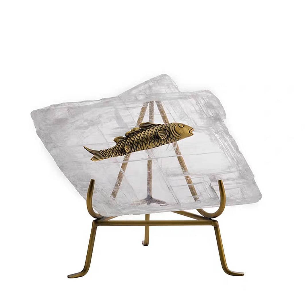 Статуэтка Бронзовый карп на льдинке на треноге