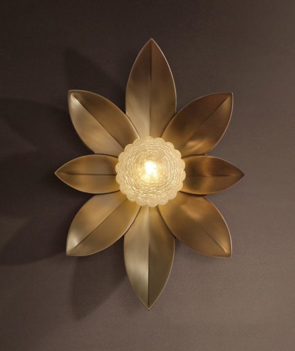 Magnolia decorative bra